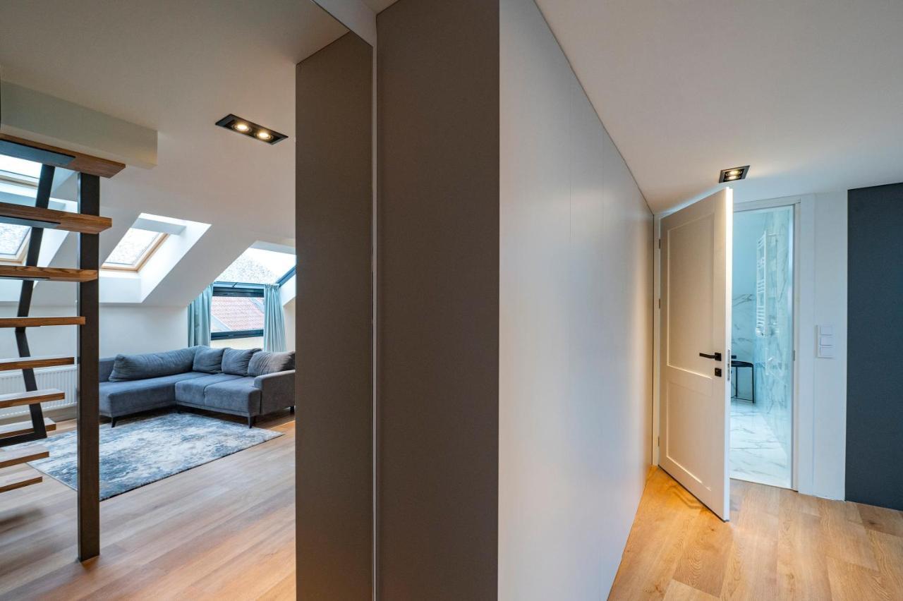 Loft 1 Bd Old Town Apartment By Hostlovers Kaunas Exterior photo